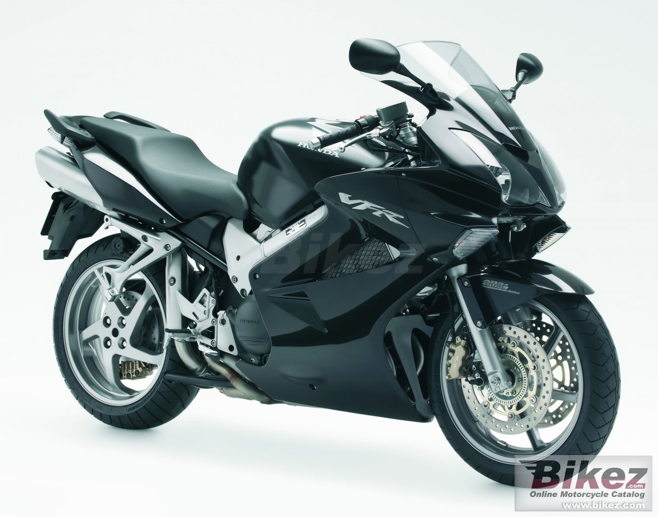 Big Honda vfr 800 interceptor abs picture and wallpaper from Bikez.com